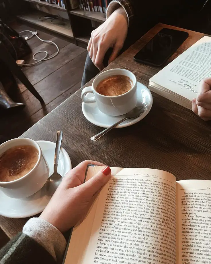 Coffee date with a book: