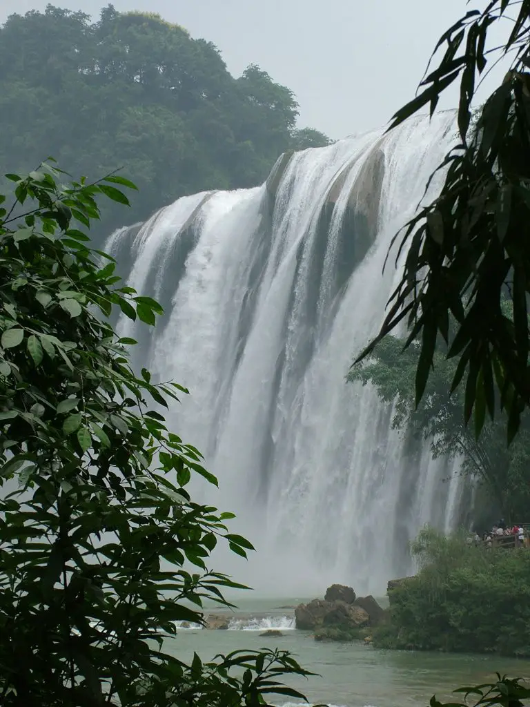 Huangguoshu-waterfall