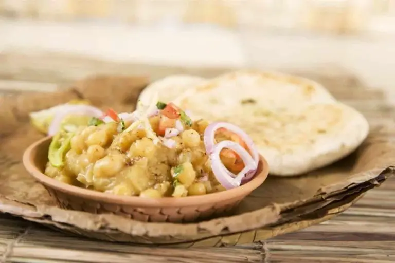 Top 15 Food Spots You Must Try In Delhi - Top 15