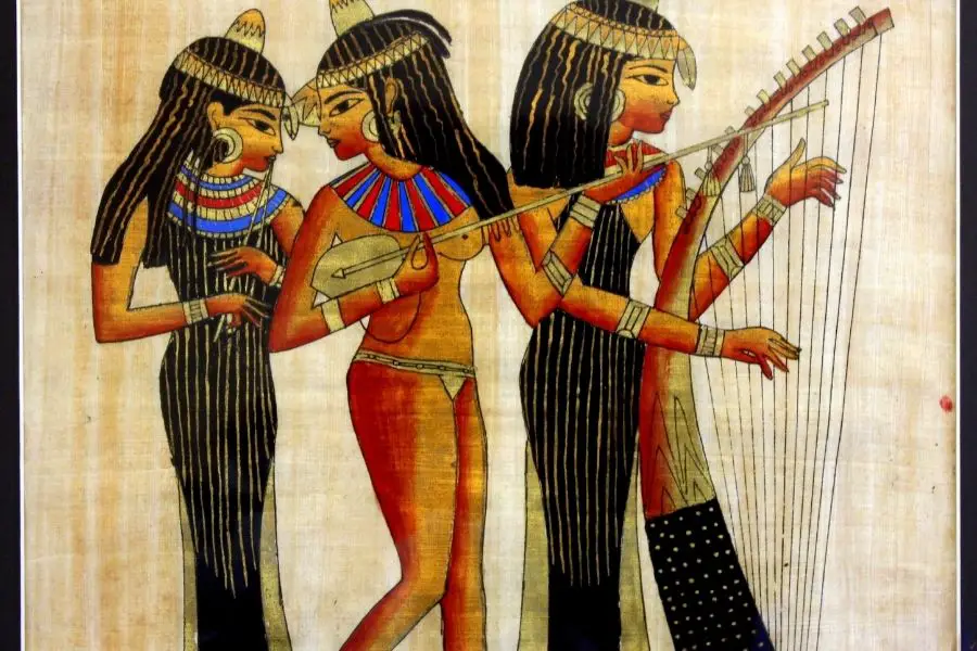 Egyptian women