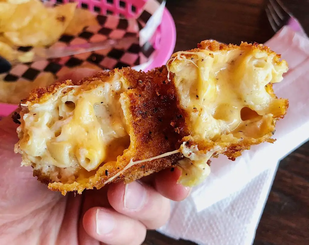 Mac And Cheese Donuts 