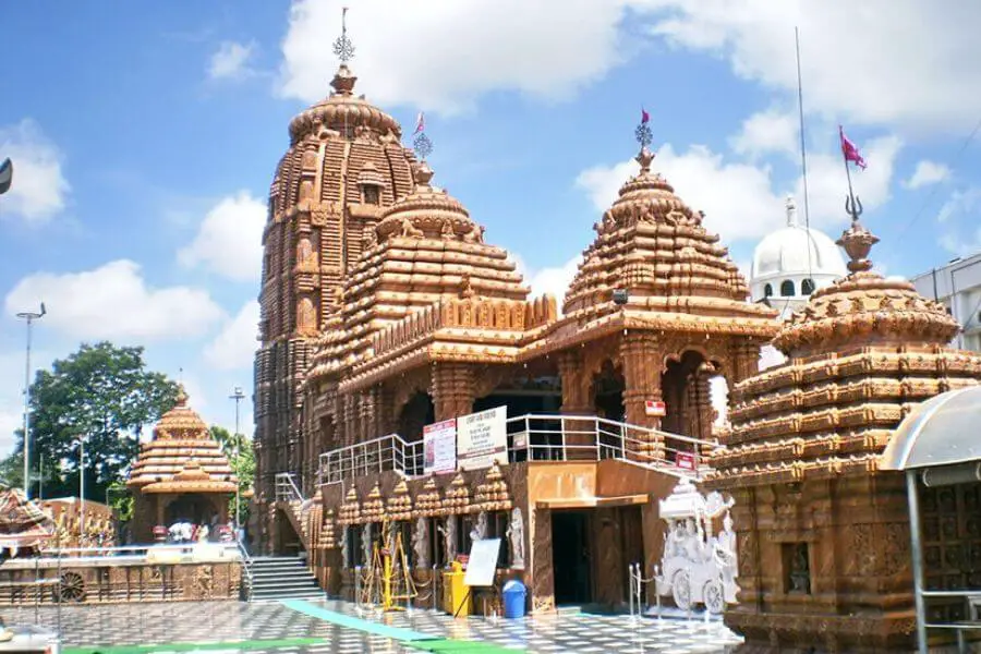  Jagannath Temple, Puri, India
