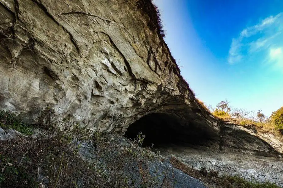 Pukzing cave- A cave carved by hairpin 