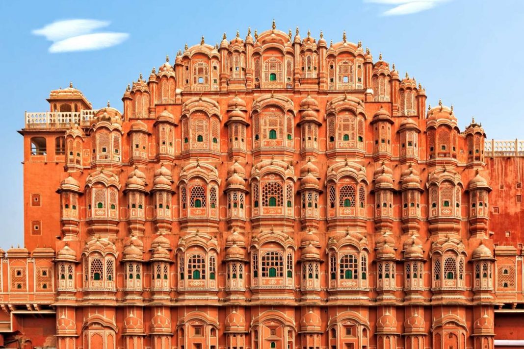 Top 15 Monuments Of India You Need To Visit! - Top 15